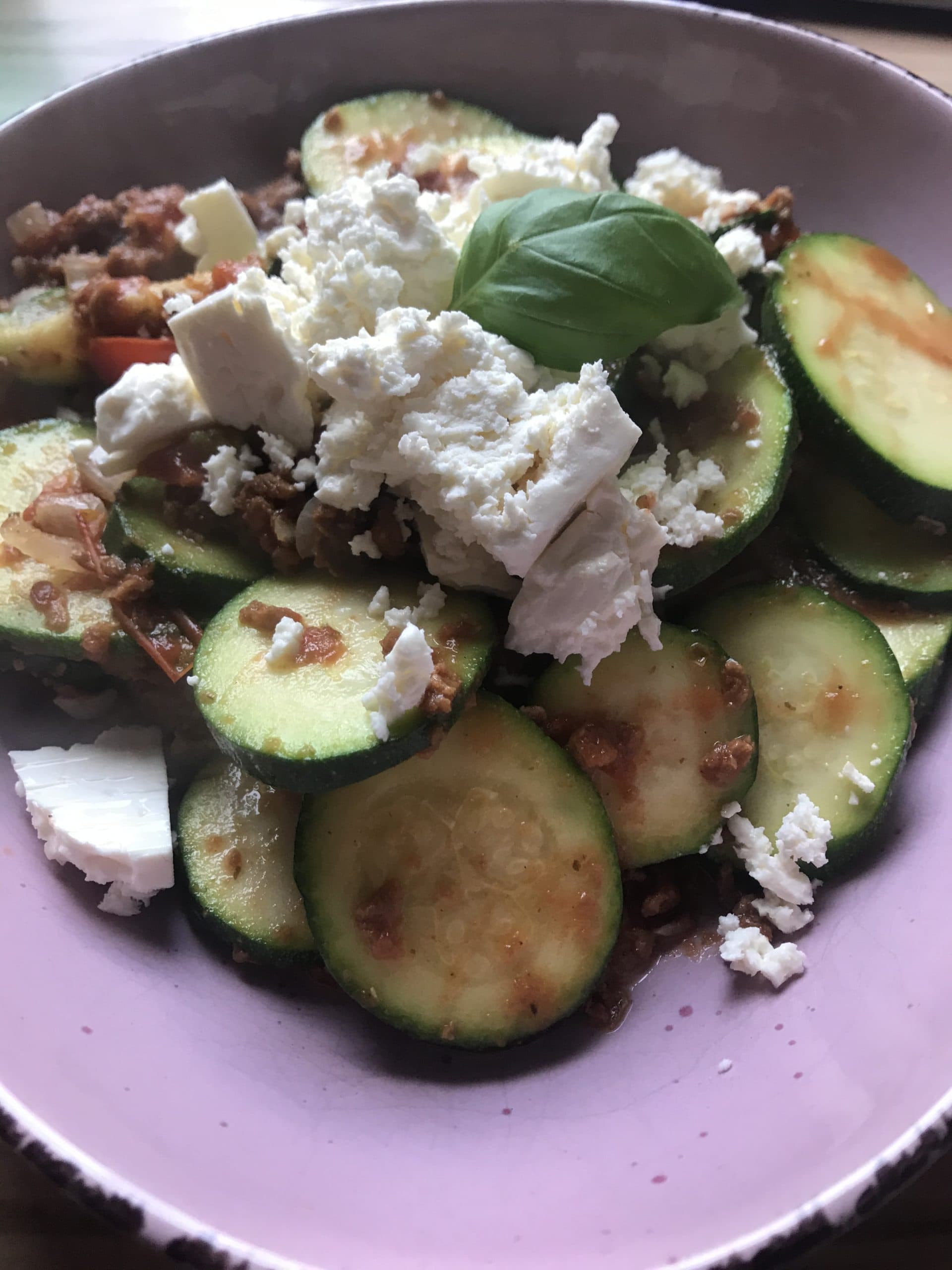 Titelbild für Zucchini-Hackfleisch-Pfanne